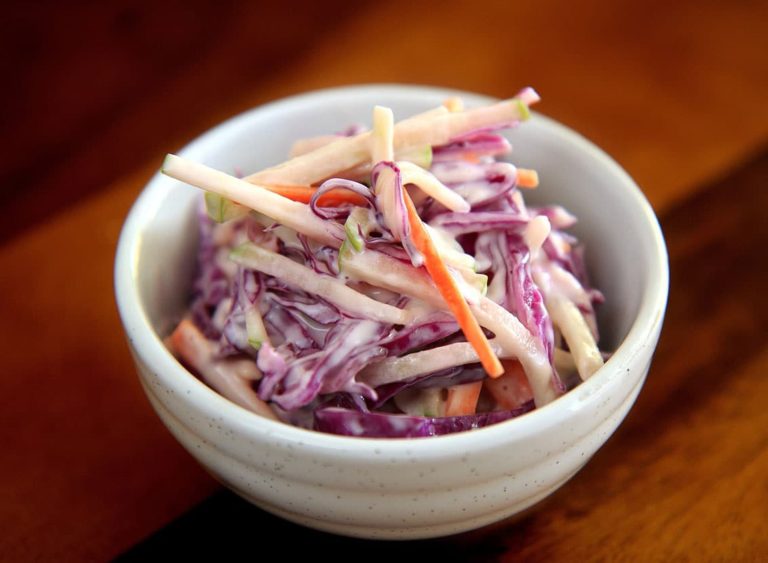 ¿Cómo hacer ensalada de col Americana (Coleslaw) paso a paso ?